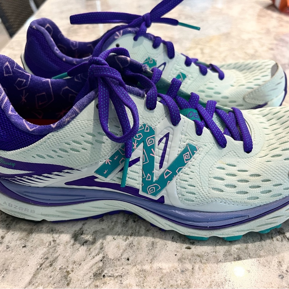 New Balance Women's Athletic Shoes in Purple and Teal